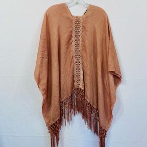 Earthbound Trading beautiful flowy top size S/M